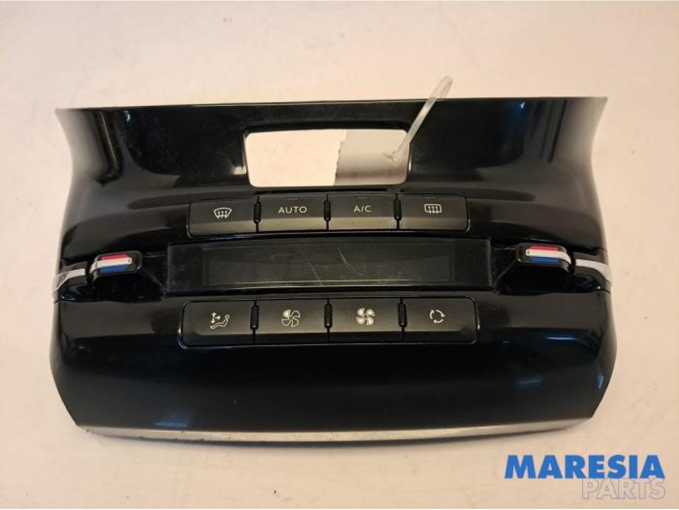 Peugeot - 208 - Heater control panel