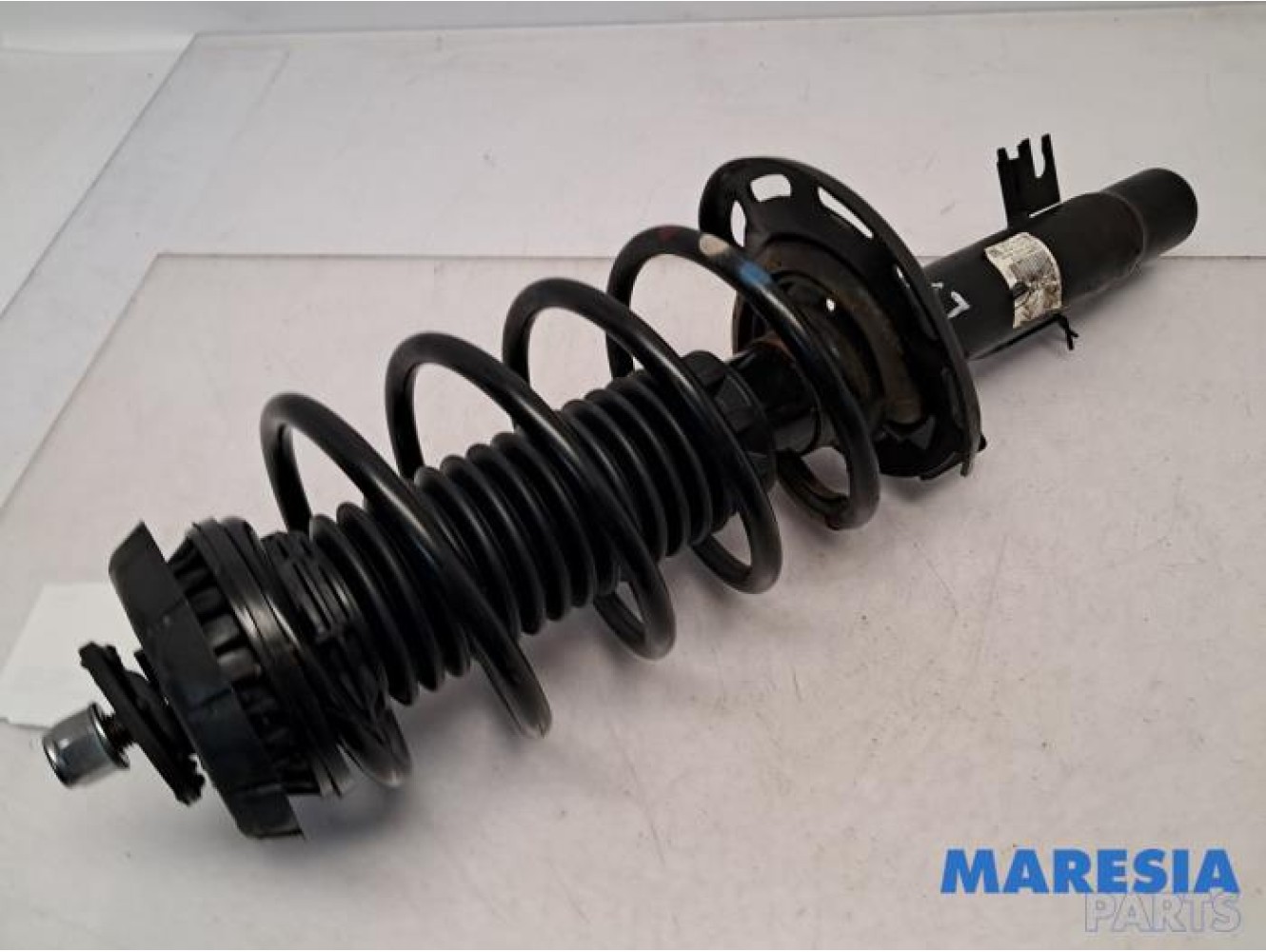Peugeot - 208 - Front shock absorber rod, left