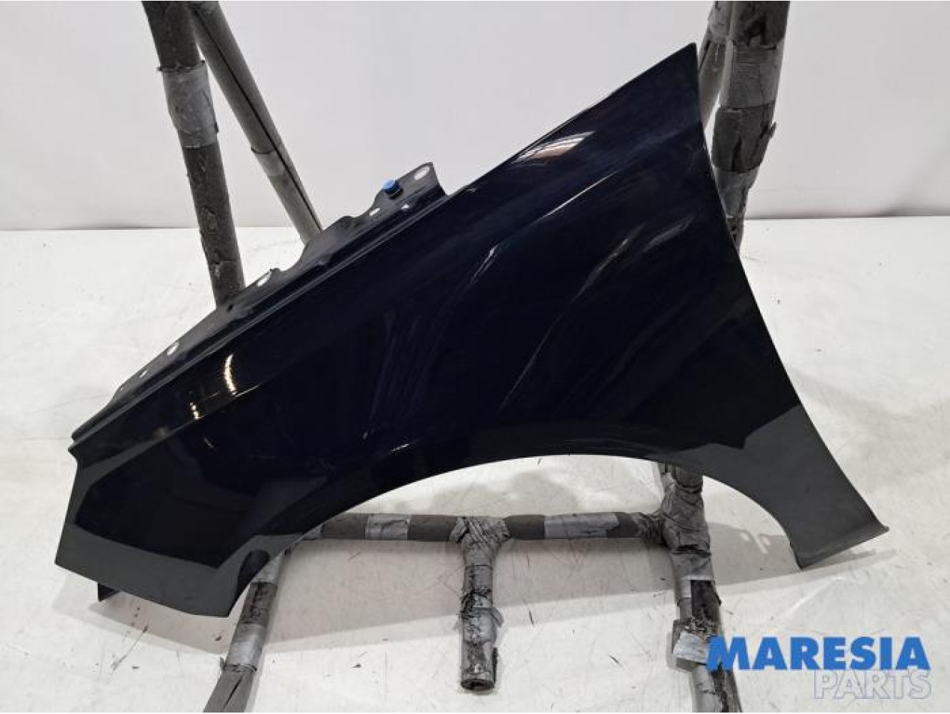 Peugeot - 308 - Front wing, left