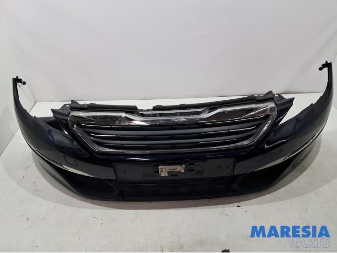 Peugeot - 308 - Front bumper