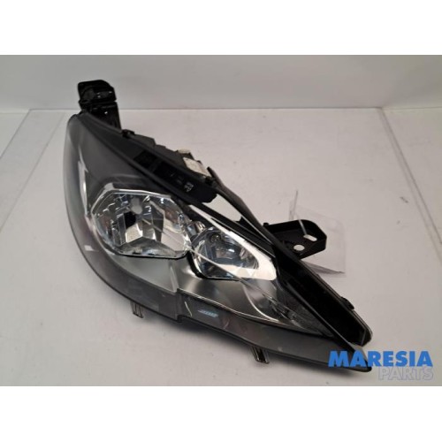 Peugeot - 308 - Headlight, right