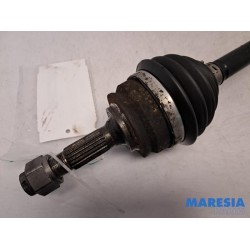 Peugeot - 208 - Front drive shaft, left