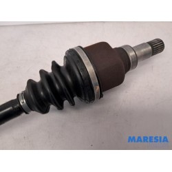 Peugeot - 208 - Front drive shaft, left