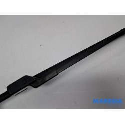 Peugeot - 208 - Front wiper arm