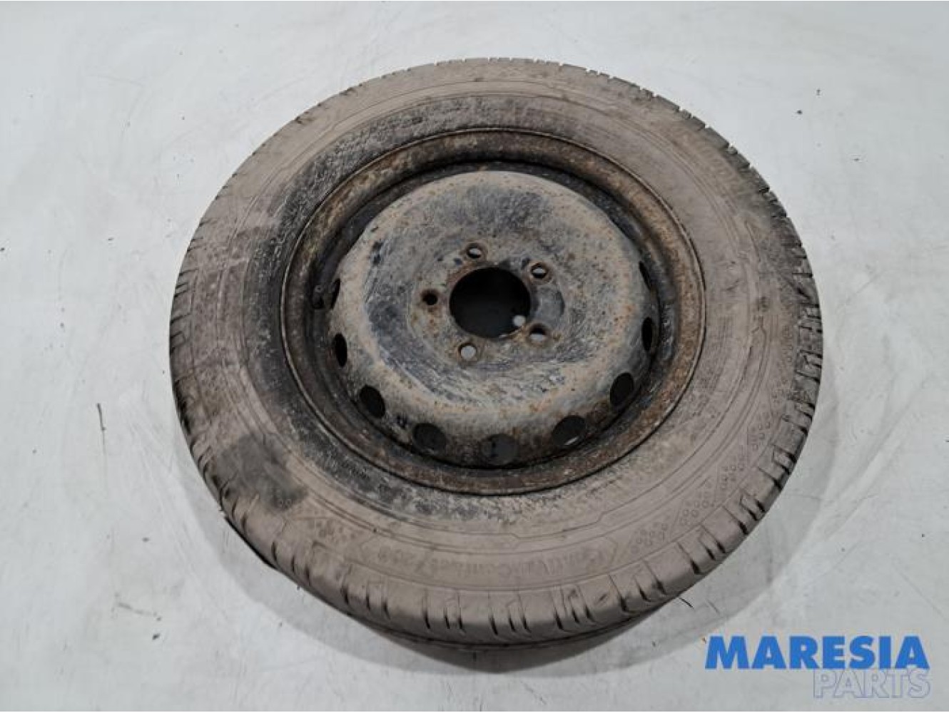 Renault - Master - Spare wheel