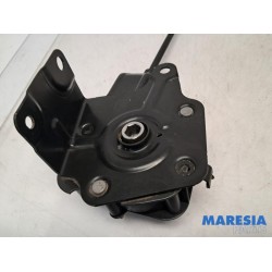Renault - Master - Hebemachanik Reserverad