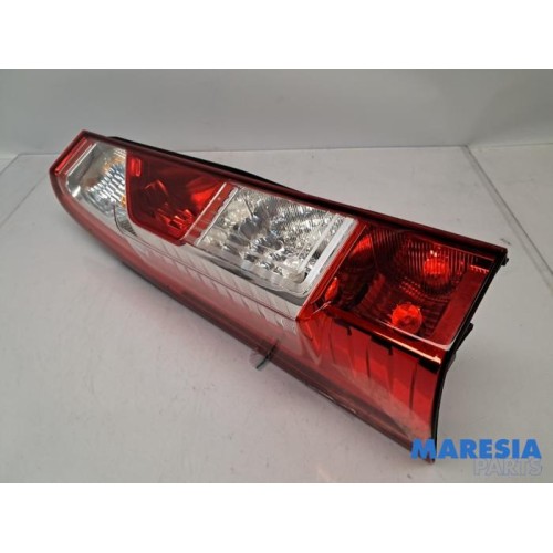 Renault - Master - Taillight, left