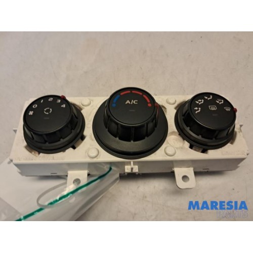 Renault - Master - Heater control panel