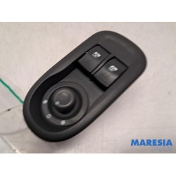 Renault - Master - Multi-functional window switch
