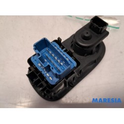 Renault - Master - Multi-functional window switch