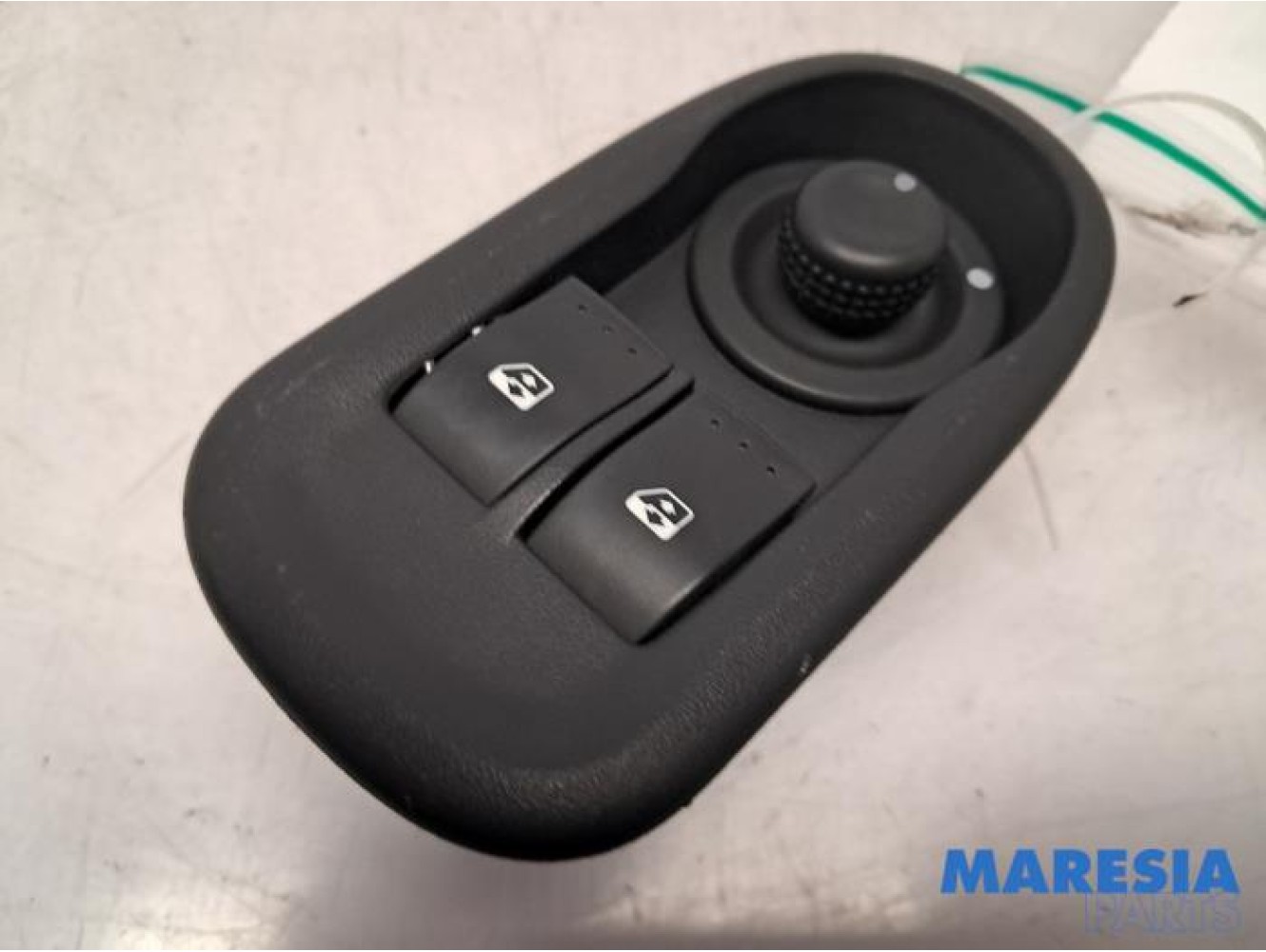 Renault - Master - Multi-functional window switch