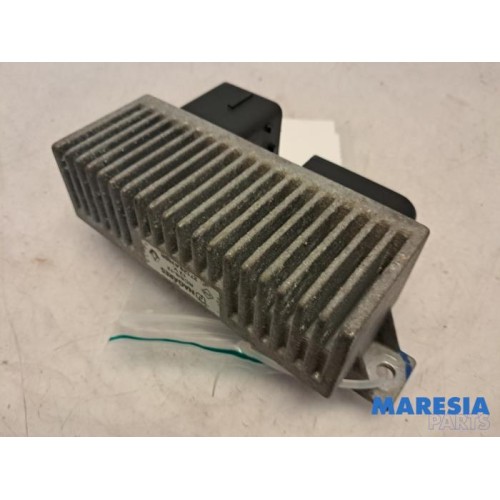 Renault - Master - Glow plug relay