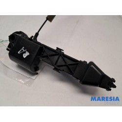 Renault - Master - Sliding door handle, right