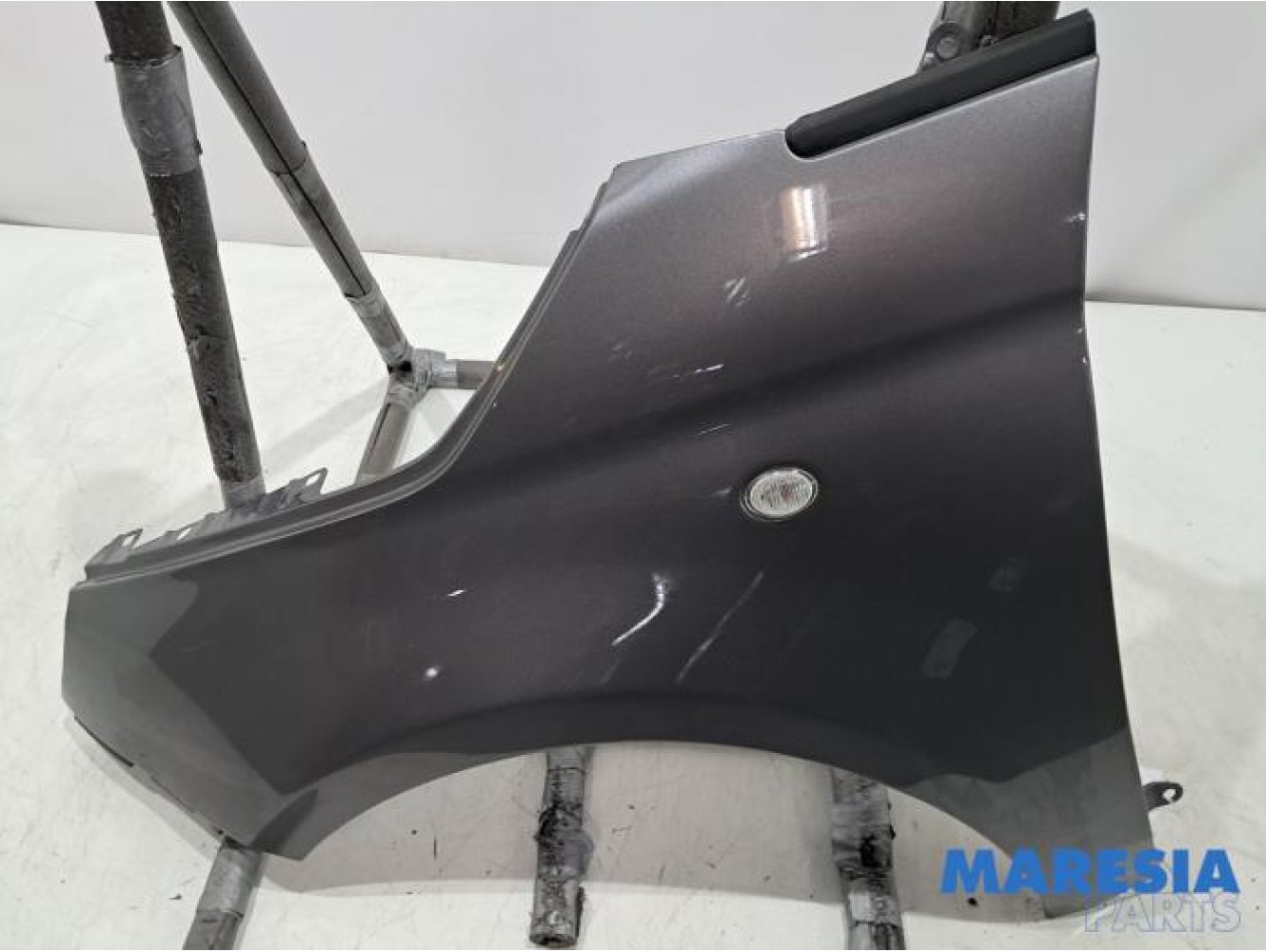 Fiat - 500 - Front wing, left