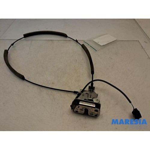 Renault - Master - Sliding door lock mechanism, right