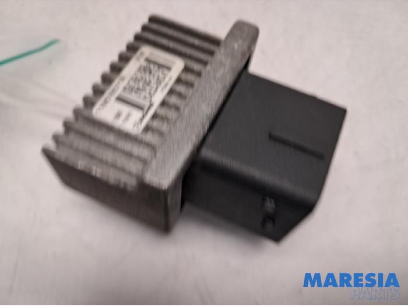 Renault - Master - Glow plug relay