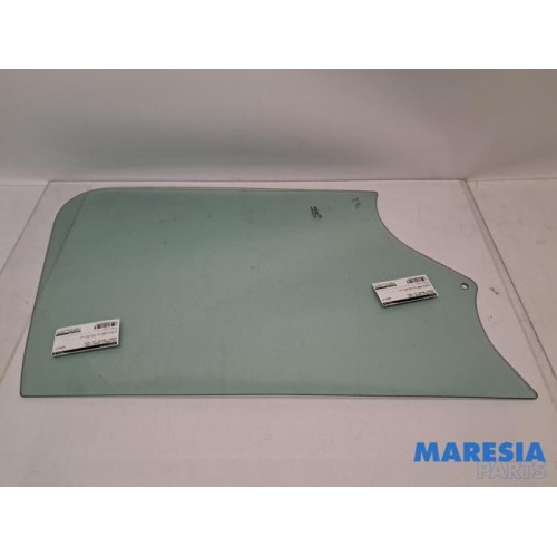 Renault - Master - Door window 2-door, left