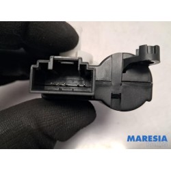 Renault - Master - Heater valve motor