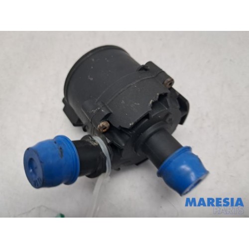 Renault - Master - Additional water pump