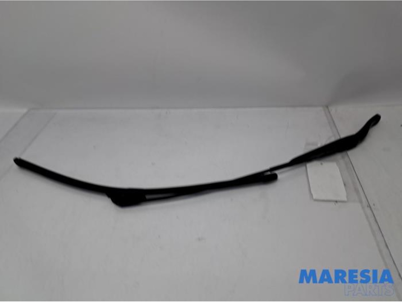 Renault - Master - Front wiper arm