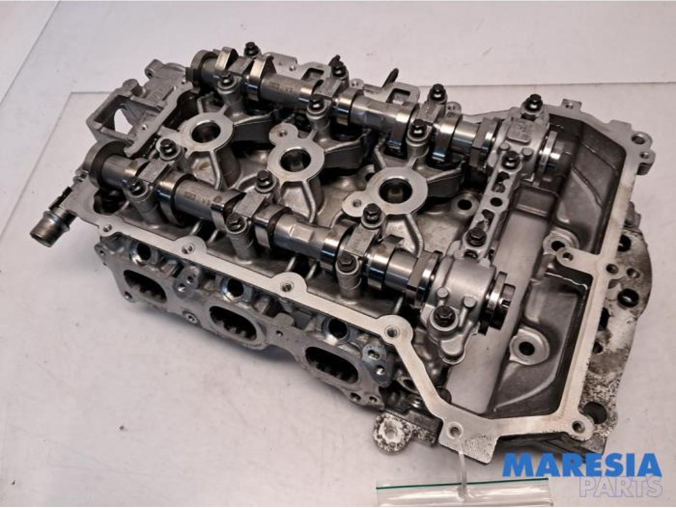 Peugeot - 208 - Cylinder head