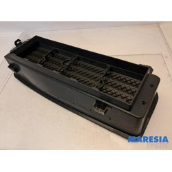 Renault - Captur - Air funnel