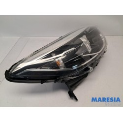 Renault - Captur - Headlight, right