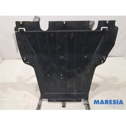 Renault - Captur - Engine protection panel