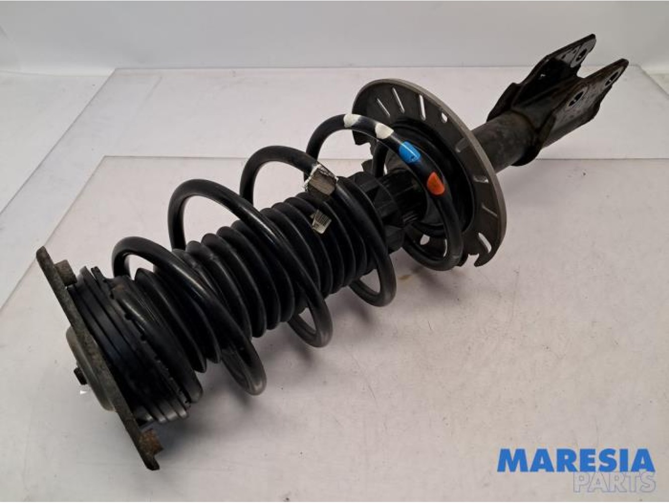 Peugeot - 308 - Front shock absorber rod, left