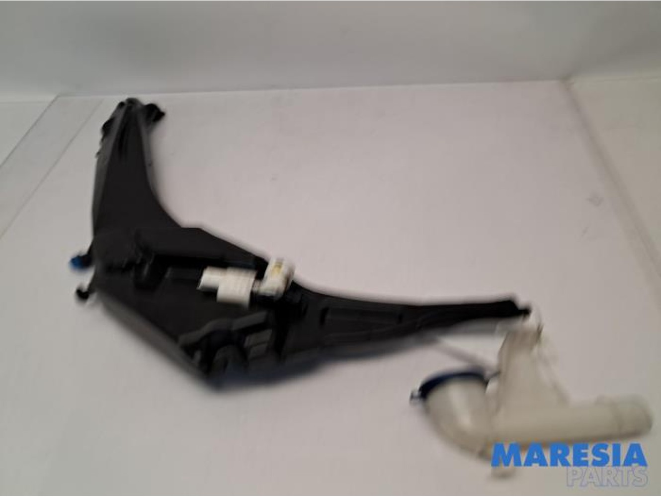 Peugeot - 308 - Réservoir lave-glace avant