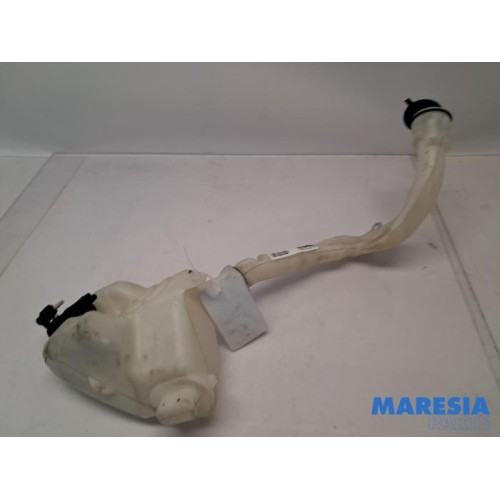 Peugeot - 208 - Front windscreen washer reservoir