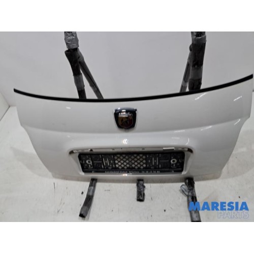 Fiat - 500 - Tailgate