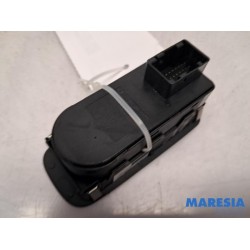 Alfa Romeo - Mito - Multi-functional window switch