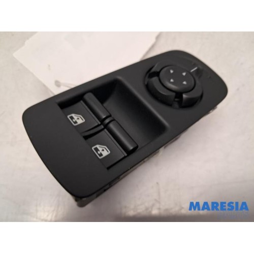 Alfa Romeo - Mito - Multi-functional window switch