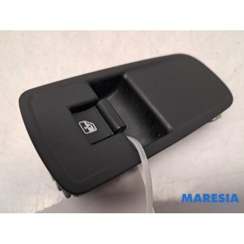 Alfa Romeo - Mito - Electric window switch
