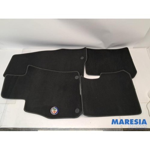 Alfa Romeo - Mito - Set of mats