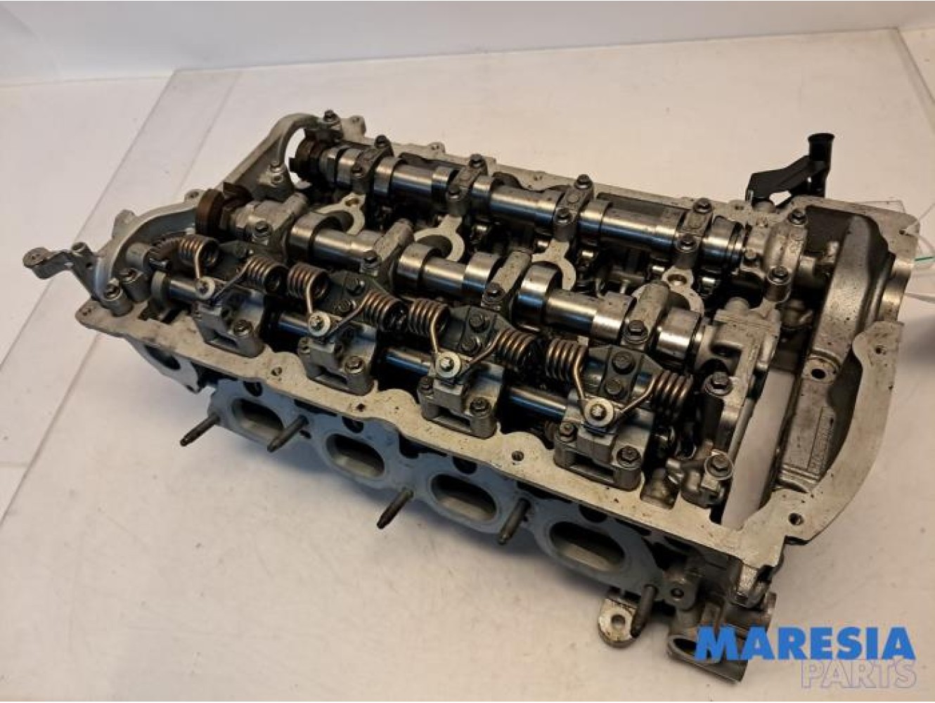 Citroen - C4 Grand Picasso - Cylinder head