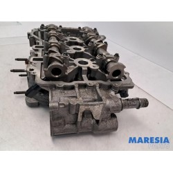 Peugeot - 208 - Cylinder head