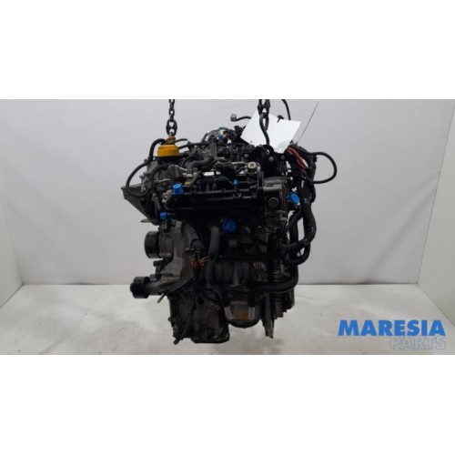 Renault - Clio - Engine