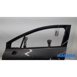 Renault - Clio - Door 4-door, front left