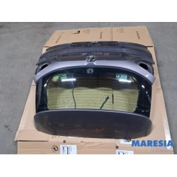 Renault - Clio - Tailgate