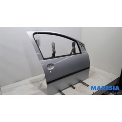 Peugeot - 107 - Front door 4-door, right