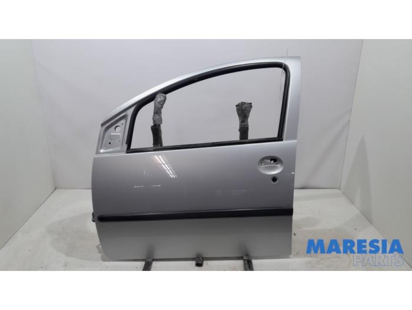 Peugeot - 107 - Portière 4portes avant gauche
