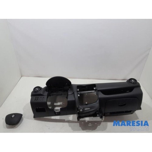 Renault - Clio - Airbag set + dashboard