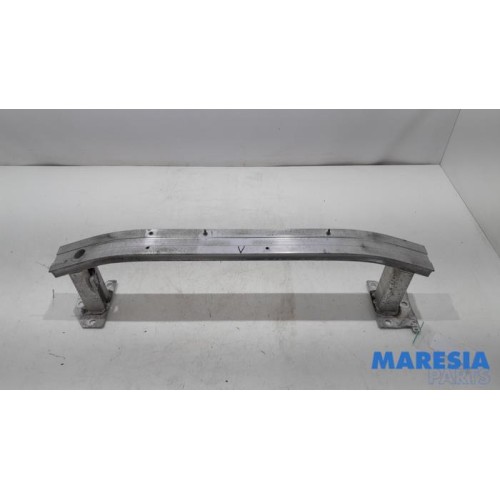 Renault - Clio - Bumperframe voor