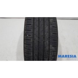 Renault - Clio - Tyre