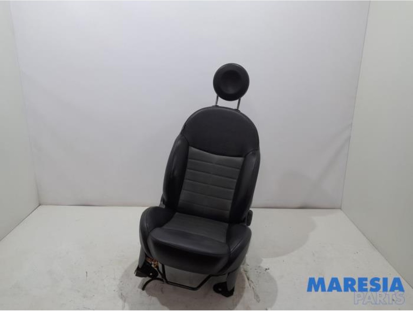 Fiat - 500 - Seat, right