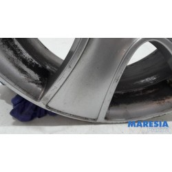 Renault - Clio - Wheel