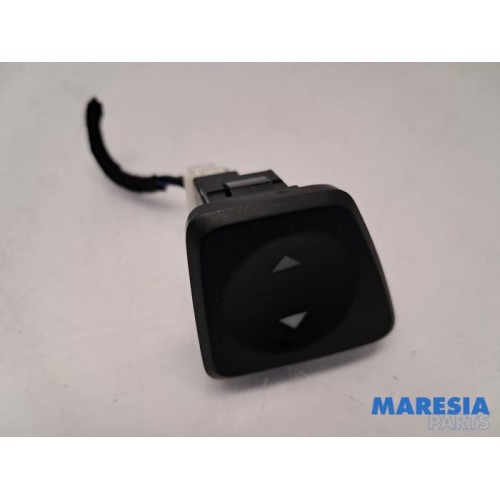 Fiat - 500 - Electric window switch