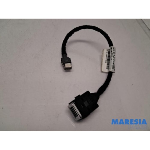 Peugeot - 308 - AUX / USB connection